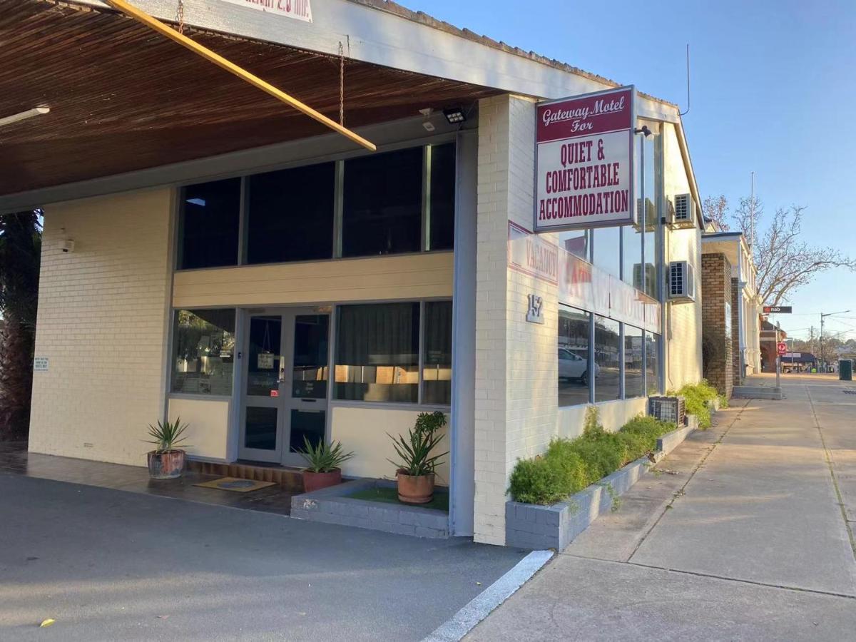 Gateway Motor Inn Narrandera Exterior photo